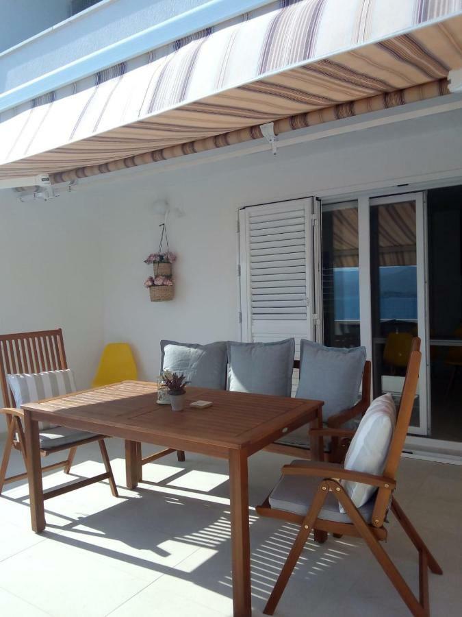 Apartmani More โกมาร์นา ภายนอก รูปภาพ